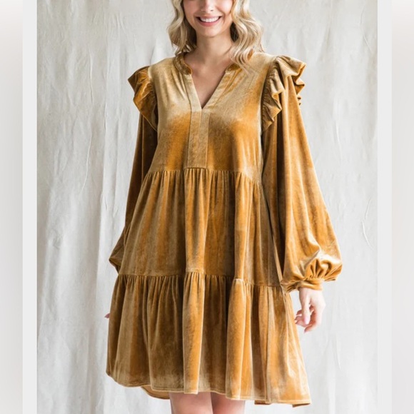JODIFL Women's Velvet Gold Long Sleeve Short Dress Size L - Picture 1 of 11